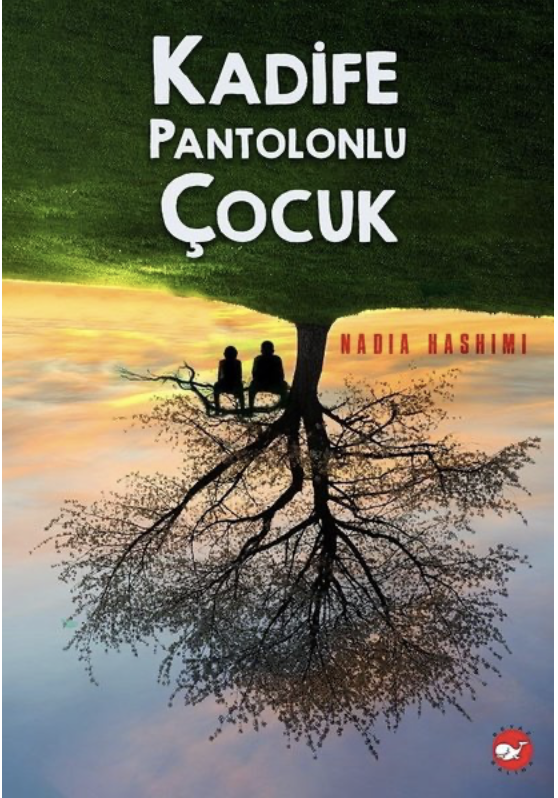 Kadife Pantolonlu Çocuk